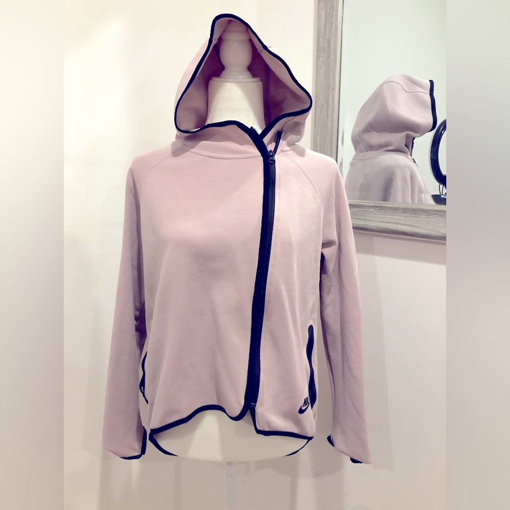 Nike Pink Zipper Hoodie with Long sleeves